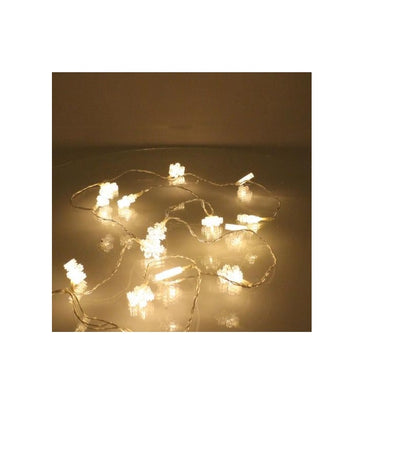 Instalatie IDL pentru brad, 10 decoratiuni sub forma de fulg de nea ce sunt luminate de led-uri cu lumina calda, Alimentare la retea si Grad de protectie IP20