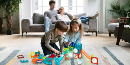 Set de Blocuri Magnetice cu Lumina idealStore LightMAG, 75 elemente, Efect de Stralucire in Intuneric, Magneti Puternici din Neodim, Dezvolta Abilitati Manuale, Imaginatia Spatiala, Gandirea Logica si Atentia