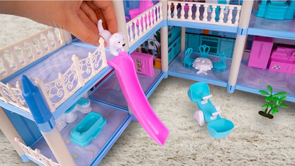 Casuta de Papusi Beautiful Home idealSTORE, Dimensiuni 52 x 41 x 48 cm, Constructie pe 3 Etaje, 6 Camere spatioase, Terasa, Loc de joaca, Include Tobogan, Mobilier si Electrocasnice, TV, 2 Catei, Copaci, Leagan, Fara Margini Ascutite, Design Minimalist