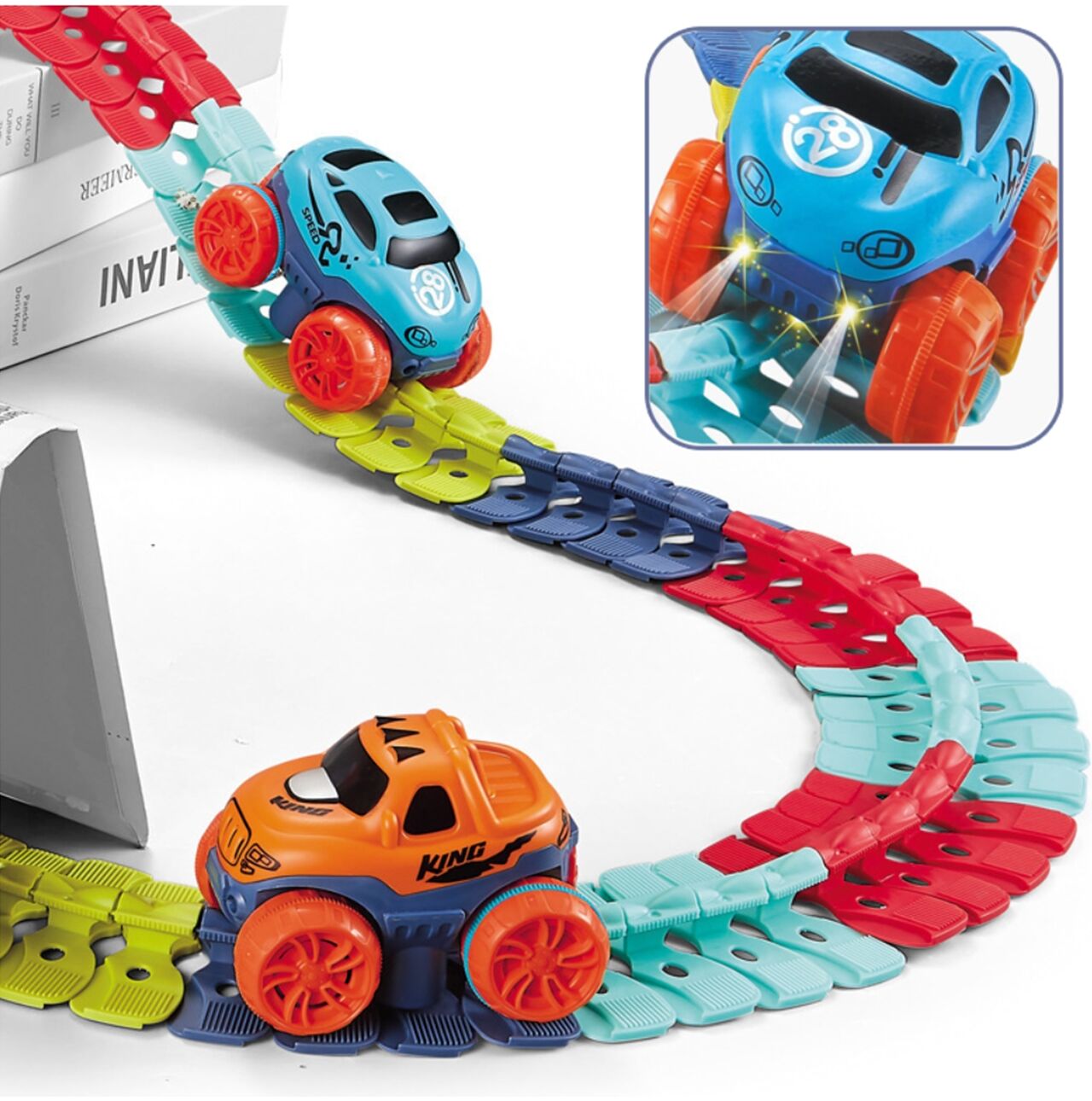 Pista cu Masinuta CarTrack idealSTORE, Pista Flexibila, Multiple Configuratii, Structura Stabila, Caroserie inlocuibila, Masinuta cu Lumini fata-spate, Pista in Patru Culori, 195 elemente