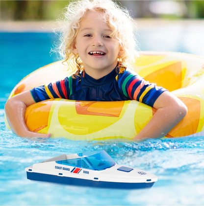 Jucarie 2in1 ATV cu Barca de Politie Coast Guard idealSTORE, Accesorizat cu Sunete si Lumini, Carlig pentru Remorcare, Rampa Rabatabila, Ideal pentru copiii pasionati de Politia Marina, Dezvolta Creativitatea si Imaginatia