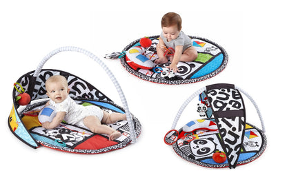 Centru de activitati tip Covoras Educational idealSTORE PANDA BEAR JUNIOR, Echipat cu elemente simbolice ce ajuta la dezvoltarea simturilor, Se adapteaza cu usurinta permitandu-i copilului sa se joace pe spate, pe burta si in pozitia de sezut