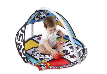 Centru de activitati tip Covoras Educational idealSTORE PANDA BEAR JUNIOR, Echipat cu elemente simbolice ce ajuta la dezvoltarea simturilor, Se adapteaza cu usurinta permitandu-i copilului sa se joace pe spate, pe burta si in pozitia de sezut