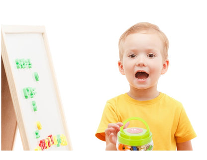 Set litere si cifre magnetice 78 piese, in cutie depozitare