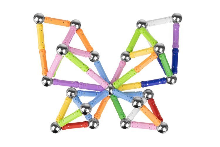 Bastonase Magnetice Magnetic Cubs idealStore, Contine 328 Piese, Diverse Forme si Culori, Materiale Sigure si Durabile, 2 Masinute Incluse, Stimuleaza Creativitatea, Organizator Inclus