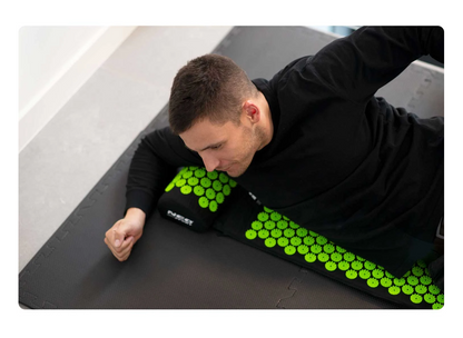 Covoras de Presopunctura NeoRelax idealStore, Tehnologie Heat-Press, Husa Detasabila, Saculet de Depozitare, Ajuta la Diverse Afectiuni, Culoare Negru Verde