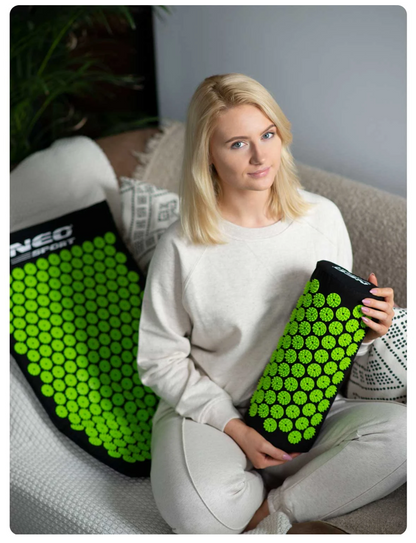 Covoras de Presopunctura NeoRelax idealStore, Tehnologie Heat-Press, Husa Detasabila, Saculet de Depozitare, Ajuta la Diverse Afectiuni, Culoare Negru Verde