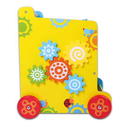 Impingator Educational din lemn tip Cub idealSTORE, Dimensiuni 42 x 35 x 35 cm, Dezvolta abilitatile motrii ale copilului, Echipat cu pereti care au functionalitate si caracter complet diferit, Insotior al primelor plimbari