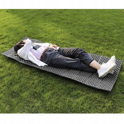Covor Pliabil idealSTORE din Spuma XPE, pentru Drumetii, Pescuit, Camping, Izolat Termic, Pentru Sol cu Denivelari, Material Rezistent, Pliabil cu Maner, Dimensiune 180 x 60 cm, culoare Negru