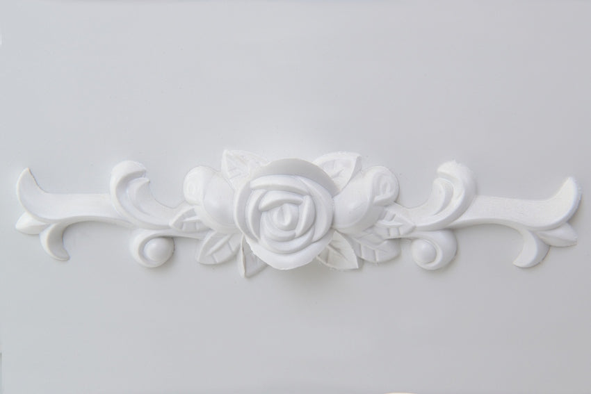 Set Masuta de Toaleta pentru machiaj cu oglinda si Scaun idealSORE, Dimensiuni 147 x 77 x 50 cm, Confectionat din lemn, MDF, Material tapiterie poliester, Include 4 sertare pentru depozitare, Culoare Alba