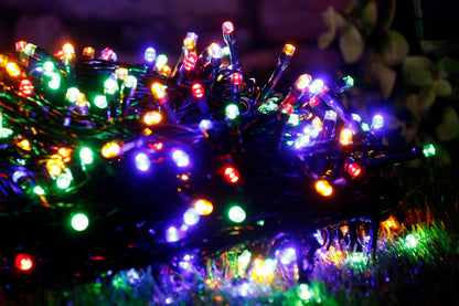 Instalatie IDL cu panou solar, 300 led-uri cu lumina multicolora pentru a creea un mediu ambiental calduros si primitor, Controler exterior cu 8 functii si Grad de protectie IP44