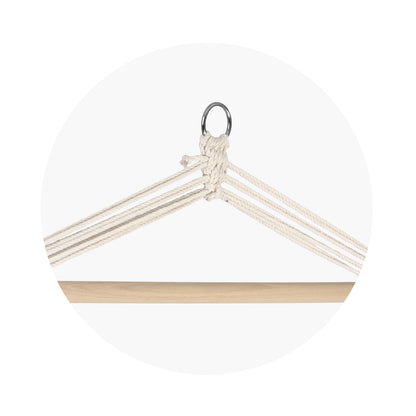Hamac suspendat tip scaun LaGos idealSTORE, Dimensiuni 117 x 60 cm, Include 1,5 m franghie, corzi groase impletite, Material din bumbac, respirabil, durabil si rezistent la abraziune, Sarcina maxima 100 KG, Ideal pentru terasa, balcon sau apartament