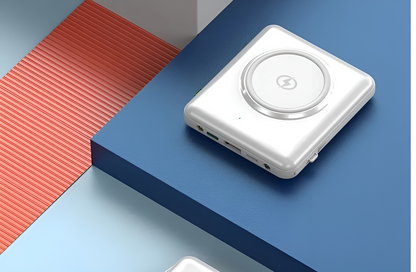 Baterie Externa Mini Battery IdealStore 10000 maH, 4 iesiri USB, USB tip C, USB tip micro, Incarcare fara fir, Tensiune Iesire 5V-2.1A, Incarcare rapida, WHITE