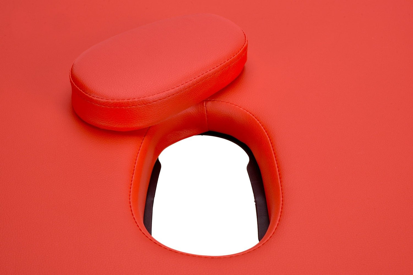 Masa de Masaj Pliabila idealSTORE, 2 Segmente, Inaltime Reglabila 62-84 cm, Piele Ecologica Moale, 2 Cotiere Laterale, Structura din Lemn, Sarcina 250 KG, Rezistenta la Uleiuri si Apa, Include Geanta de Transport Cadou, Rosu Edition