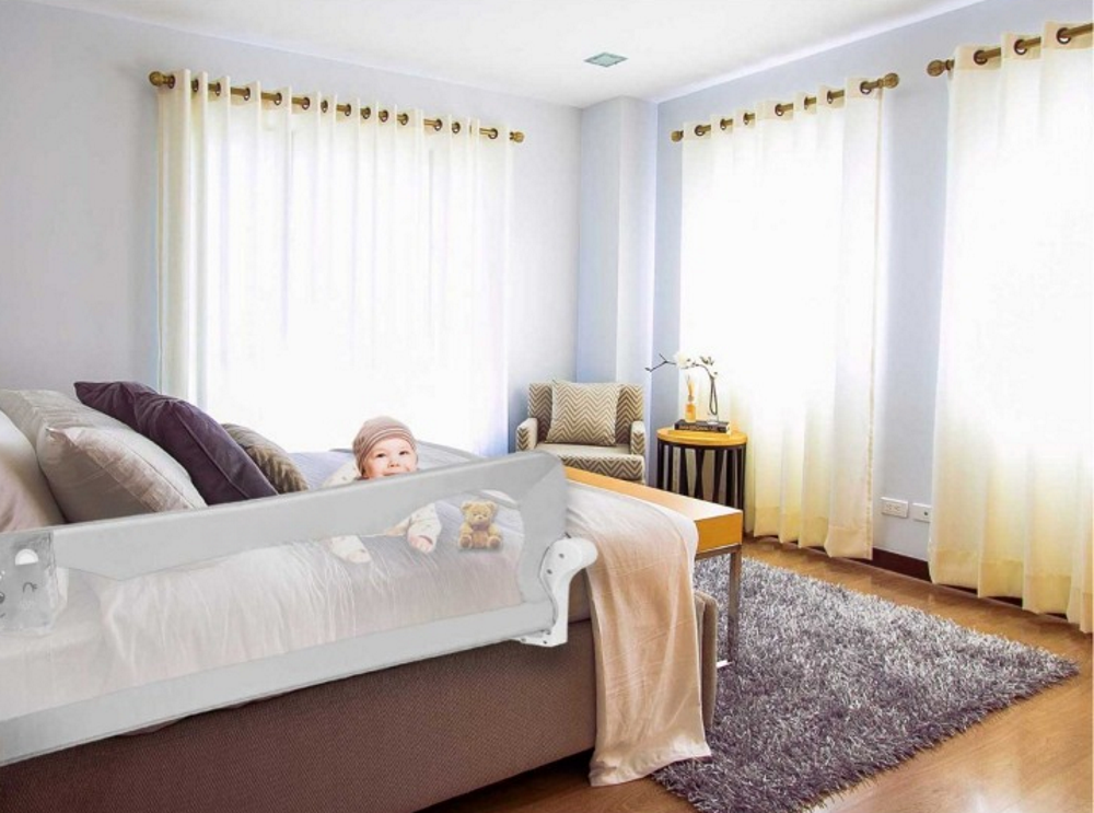 Bariera de Protectie Patut Safe Guard idealSTORE, Dimensiuni 150 x 35 x 42 cm, Include Centuri de Siguranta, Plasa Rezistenta si Aerisita, Sistem de Blocare, Cadru Durabil din Otel, Ajustare la 180 Grade, Grey Edition