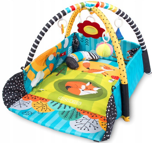 Covoras Interactiv Lisek Kids idealSTORE, 110 X 100 X 53 cm, Material usor de curatat, moale, Include 7 jucarii Multifunctionale, Perna, 4 Pereti, 2 Funde, Pliera usoara