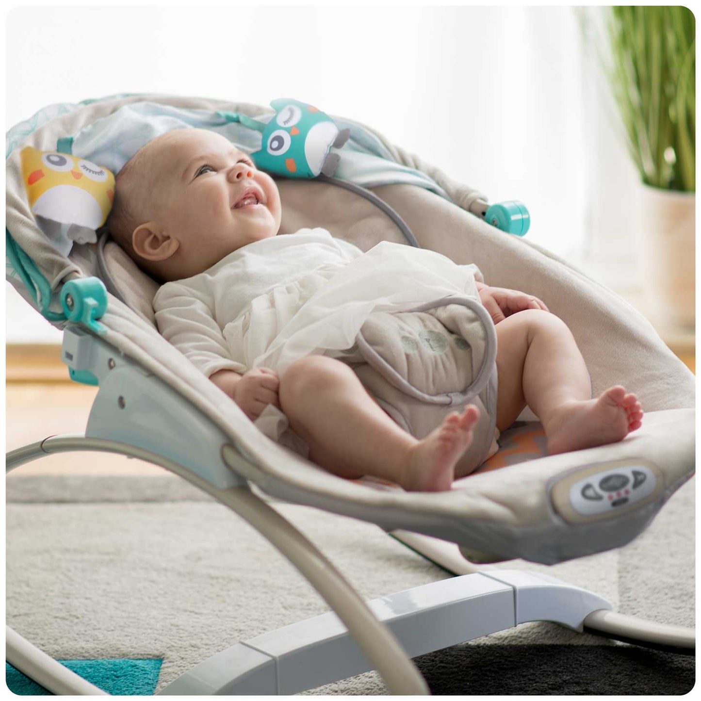 Balansoar Multifunctional cu Melodii si Sistem de vibratii, My Super Nany, KinderVibe, Copertina de Soare, Arcada cu Jucarii Detasabile, Centura in 5 Puncte, Cadru Stabil cu Picioare Antiderapante, Husa Detasabila si Lavabila, Multicolor