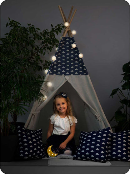 Cort de Joaca cu Lumini idealStore TIPI, model Tipi, Bumbac Natural, cu Perne, Covoras Izolator, Structura Stabila, Pereti Glisanti, Husa de Depozitare, culoare Albastru Alb