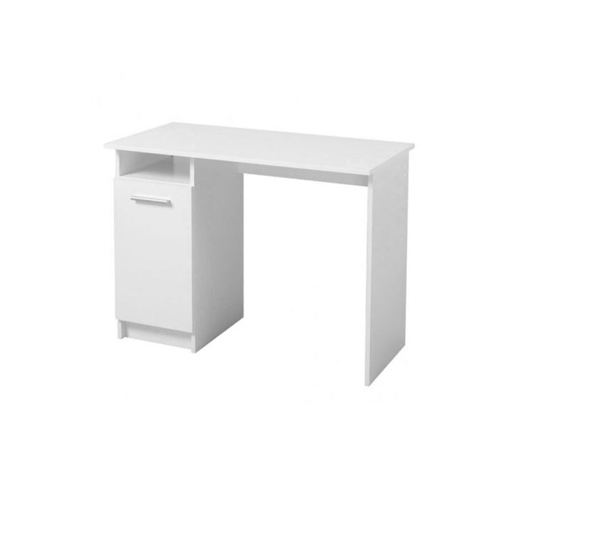 Birou calculator WHITE CLOUD idealSTORE, Dimensiuni 100 x 74.5 x 50 cm, Material PAL cu finisaj alb mat, prevazut cu raft, usa si 3 spatii pentru organizarea diferitelor articole si obiecte necesare, Culoare ALB