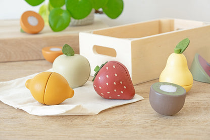 Ladita cu Fructe Happy Fruit idealSTORE, Dimensiuni 20 x 6, 5 cm, Include o multime de fructe, Capsuni, Pepene, Lamaie, Mar, Para, Kiwi, Portocala, Accesorizat cu un cutit pentru taierea fructelor, Saculet pentru Depozitare