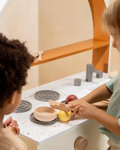 Ladita cu Fructe Happy Fruit idealSTORE, Dimensiuni 20 x 6, 5 cm, Include o multime de fructe, Capsuni, Pepene, Lamaie, Mar, Para, Kiwi, Portocala, Accesorizat cu un cutit pentru taierea fructelor, Saculet pentru Depozitare