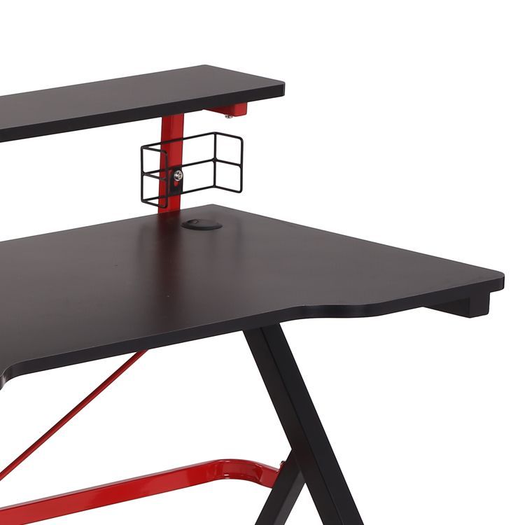 Birou de gaming idealSTORE BLACK MANTIS, Suprafata de 120x60 cm, Modern, Stabil, Durabil, Confetionat din MDF de 18 mm acoperit cu laminat, Ideal pentru sesiunile de gaming