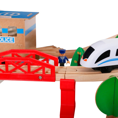 Pista Magnetica Multifunctionala din Lemn City Of Dreams idealSTORE, Formata din 88 de Elemente din lemn Natural, Include Heliport, Oameni, Copaci, Elicopter, Masini, Cladiri, Tren cu 2 Vagoane, Piese Slefuite fin din lemn, Dezvolta Imaginatia Copilului