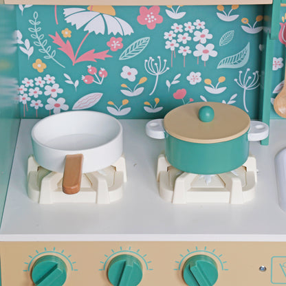 Bucatarie din Lemn Premium pentru copii Chef ideal STORE, Dimensiune 91 x 32 x 90 cm, Material MDF, Compartimentata cu masina de spalat vase si aparat de facut cafea, Accesorizata cu ustensilele necesare micului bucatar, Green Edition