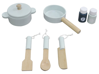 Bucatarie din Lemn cu Tablita de scris idealSTORE HIT KITCHEN LUX, Dimensiuni 78 x 60 x 30 cm, Echipata cu accesorii si ustensile specifice, chiuveta, robinet, cupotor, Combina functii interesante ce dezvolta creativitatea si abilitatile manuale