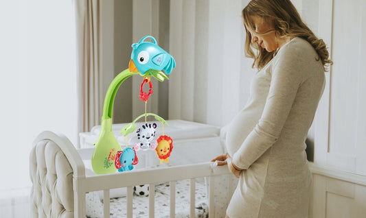 Carusel Interactiv IDL Papagalul Hazliu cu Leu, Zebra, Elefant de plus, 5 Melodii, Dimensiune 27.5x36x7cm, Clema de fixare rezistenta, Multicolor