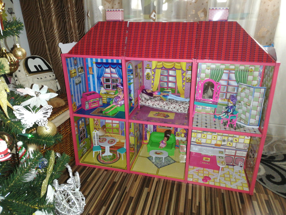 Casuta de papusi complexa idealStore Shinny Rose Villa, Dimensiuni 108 x 95 x 38 cm, Include 6 camere mobilate si utilate, 128 de accesorii cu design unic, Design compact, Cadru metalic si pereti din carton