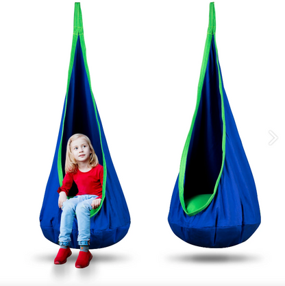 Hamac copii The Raven's Nest tip cocon idealSTORE Dimensiune 140 x 55 cm, Material solid, Include perna, Suport de suspendare, Carlig suplimentar, Ideal pentru camera, gradina sau terasa, Sarcina maxima 80 kg, Albastru