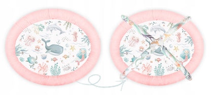 Salteluta interactiva pentru copii ideal STORE Be Happy, 7 jucarii incluse, perna cu suprafata moale, Sprijina dezvoltarea stimulilor vizuali si ofera provocari fizice care vor ajuta la dezvoltarea abilitatilor motorii, roz