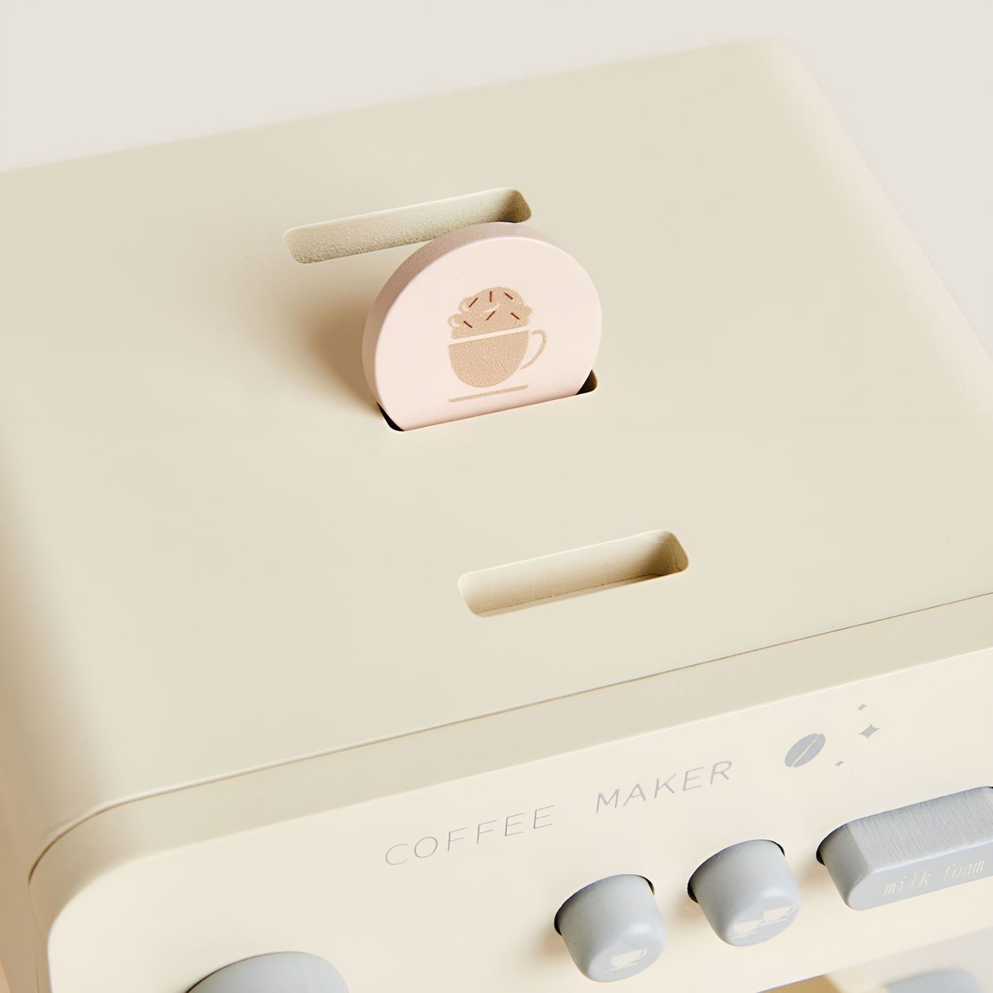 Aparat de Cafea pentru Copii din Lemn Deluxe Barista ideal STORE, Dimensiune 16 x 13 x 22, Include o ceasca de cafea, O piesa de mobilier perfecta in bucataria micului bucatar, Ajuta la dezvoltarea imaginatiei si creativitatii