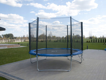 Trambulina pentru copii cu plasa de protectie IDL FREE THE JUMP COLLECTION, Diametru 244 cm, Fabricata din Otel, Echipata cu 42 de arcuri de Sustinere ce suporta pana la 150 de Kg, Accesorizata cu Scara de Acces, Certificat de siguranta TUV-GS-CE