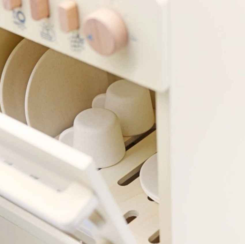 Masina de Spalat Vase Cleen Wish idealSTORE pentru copii, Dimensiuni 30 x 24 x 34,5 cm, Include 6 elemente Magnetice, 4 Farfurii, 2 Cani, Buton pentru Lustruire, Spalare Fructe, Uscare, Mod ECO, Cronometru, Reglarea Temperaturii, ON/OFF