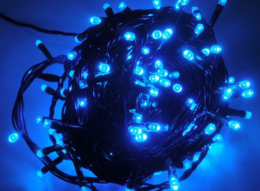 Instalatie IDL Profesionala pentru brad, 240 led-uri albastre ce creeaza o atmosfera linistita si un mediu ambiental primitor, Controler interior/ exterior cu 8 functii si Grad de protectie IP44