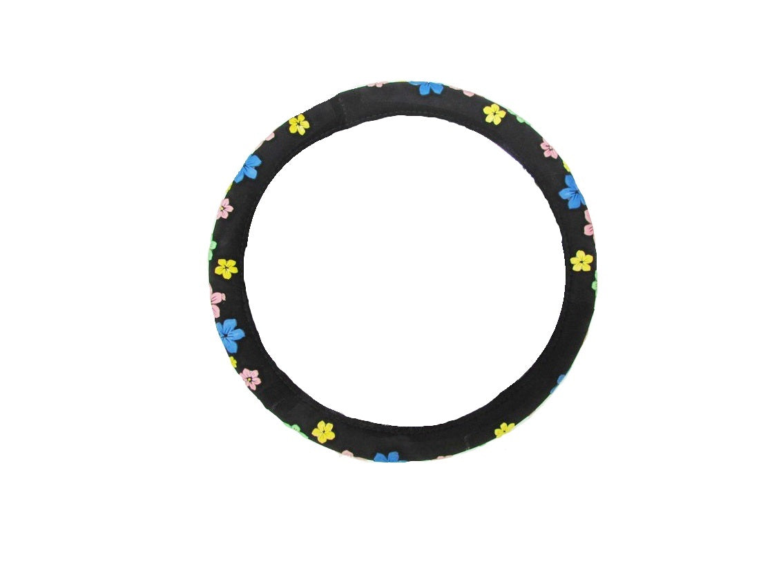 Husa de volan PREMIUM, Marimea M, Model cu floricele din imitatie de piele pentru un aspect placut al masinii si un confort sporit, Reduce gradul de oboseala, permite manevrarea mult mai usoara a volanului si protejeaza impotriva degradarii, Multicolor