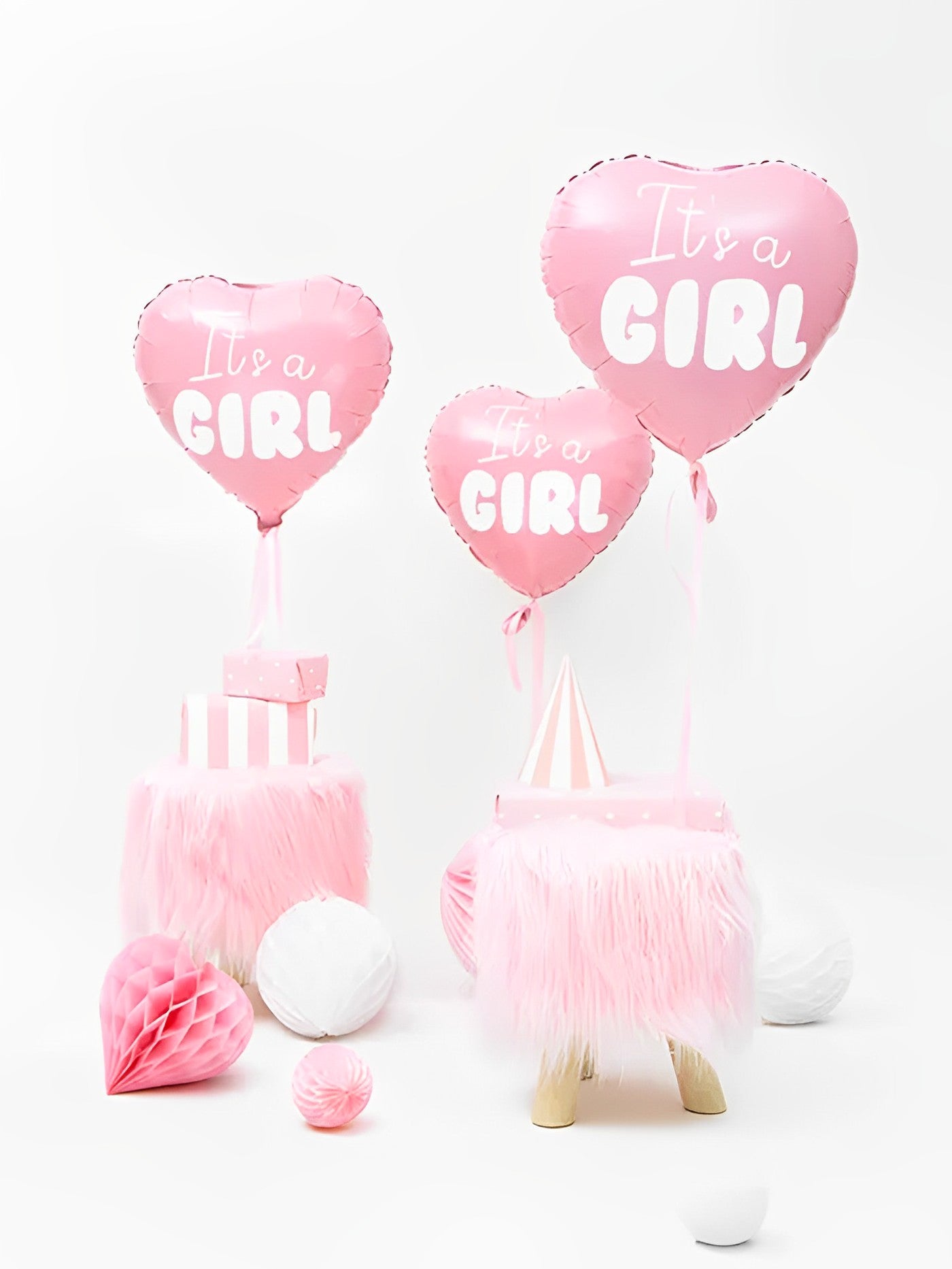 Balon It's a Girl IdealStore, Din folie in forma de inima, De culoare Roz cu impriumeu alb, Dimensiune 45 cm, Poate fi umflat atat cu Aer cat si cu Heliu, Ideal pentru petrecerea Baby Shower