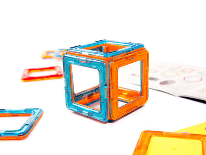 Set Inteligent de Constructie RUN Magnets 3D idealStore, 51 Elemente Magnetice, Multicolore, Magneti Puternici, Educativ, Creativ, Stimuleaza Imaginatia, Gandirea Creativa, Posibilitatea de a creea Nelimitate Forme