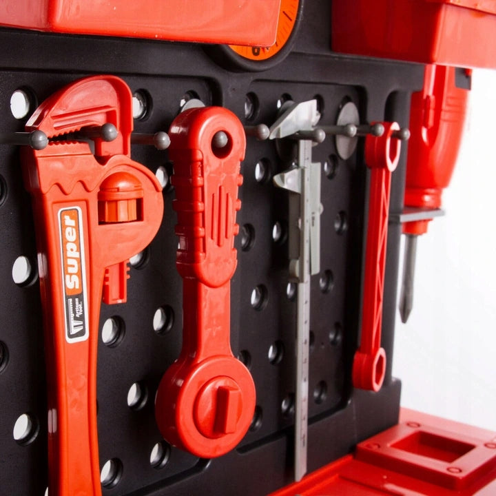 Banc de lucru 'DO IT YOURSELF', Model cu 52 accesorii ( bornasina, fierastrau, ciocan, menghina, raft pt accesorii, chei, etc. ), Perfect pentru micutii pasionati de bricolaj, Confectionat din plastic non-alergenic si durabil