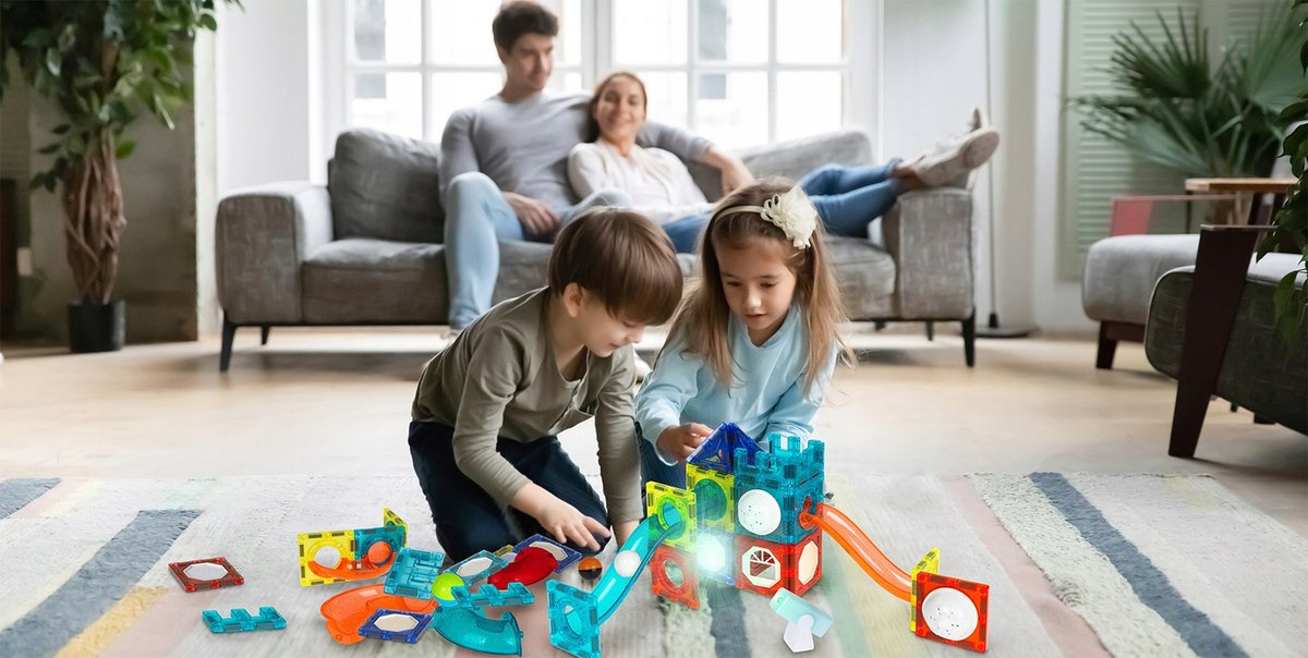 Set Inteligent de Constructie Magnetic cu Lumina idealStore Strong Magnets, Include 75 elemente Multicolore, Efect de Stralucire in Intuneric, Magneti Puternici din Neodim, Dezvolta Abilitati Manuale, Imaginatia Spatiala