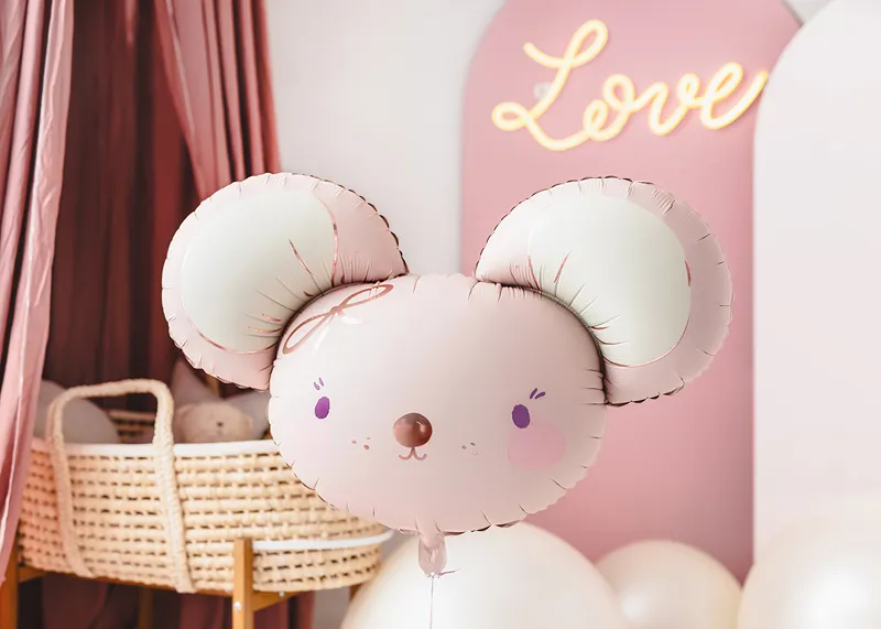 Balon Little Mouse IdealStore, Din folie in forma soarece, De culoare roz cu impriumeu auriu metalic, Dimensiune 94 x 64 cm, Poate fi umflat atat cu Aer cat si cu Heliu, Ideal pentru o petrecere reusita