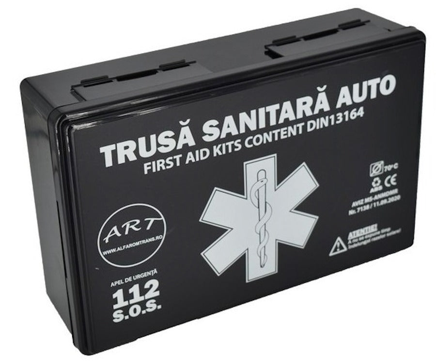 Kit siguranta auto ART omologat R.A.R cu valabilitate 5 ani, 1x Trusa prim ajutor, 2 xTriunghiuri,1x Stingator tip spray 1000ml, 1xVesta reflectorizanta alaturi de Geanta pentru depozitare
