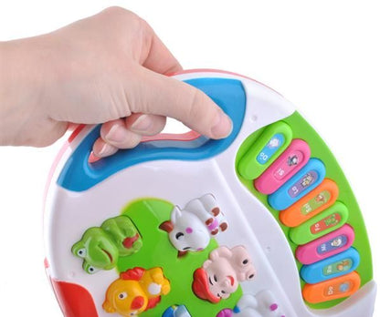 Centru de activitati Micul Pianist Iepuras cu Melodii si Luminite, Difuzor incorporat, Dimensiuni 24.5 cm lungime, 18 cm latime, Culoare Alb