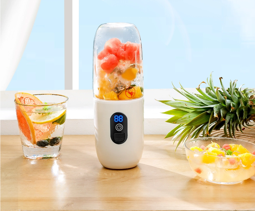 Mini Blender Electric RealMix White IdealStore, Portabil, Incarcare magnetica la orice port USB, 6 Lame din otel inoxidabil, Capacitate 510 ml, Putere 25.000 rpm, Usor de curatat, Afisaj LCD