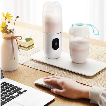 Mini Blender Electric RealMix White IdealStore, Portabil, Incarcare magnetica la orice port USB, 6 Lame din otel inoxidabil, Capacitate 510 ml, Putere 25.000 rpm, Usor de curatat, Afisaj LCD