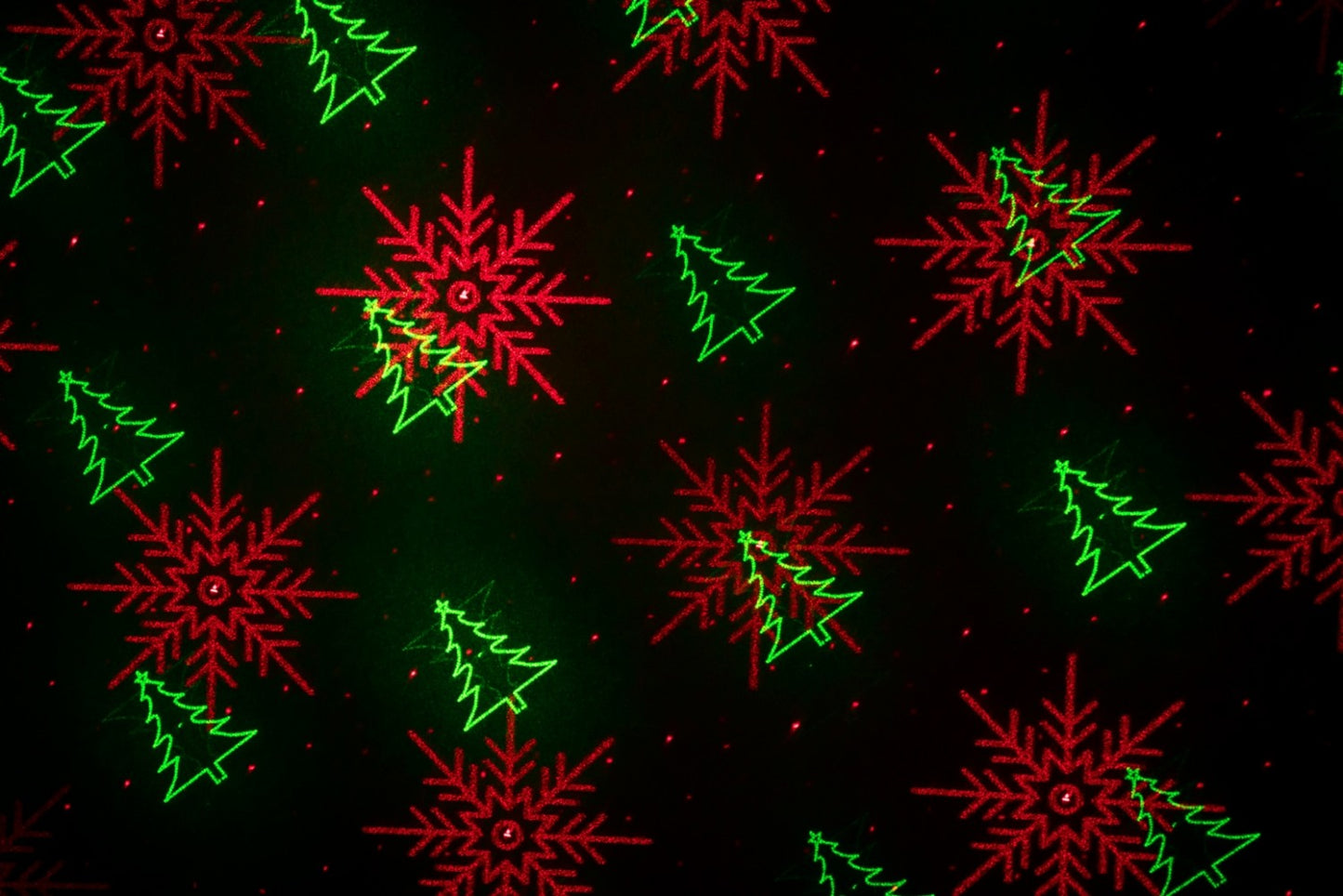 Instalatie Craciun IDL Laser Shower cu Telecomanda ce schimba infatisarea casei realizand diferite proiectii speciale cu lumini in nuante de rosu si verde