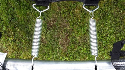 Trambulina pentru copii cu plasa de protectie IDL FREE THE JUMP COLLECTION, Diametru 183 cm, Fabricata din Otel, Echipata cu 42 de arcuri de Sustinere ce suporta pana la 150 de Kg, Accesorizata cu Scara de Acces, Certificat de siguranta TUV-GS-CE