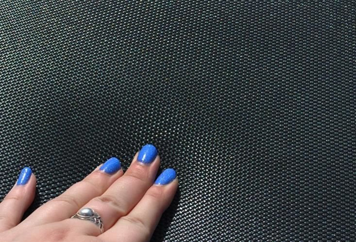 Trambulina pentru copii cu plasa de protectie IDL FREE THE JUMP COLLECTION, Diametru 183 cm, Fabricata din Otel, Echipata cu 42 de arcuri de Sustinere ce suporta pana la 150 de Kg, Accesorizata cu Scara de Acces, Certificat de siguranta TUV-GS-CE